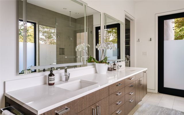 5420 Surrey Circle, Dallas, TX 75209