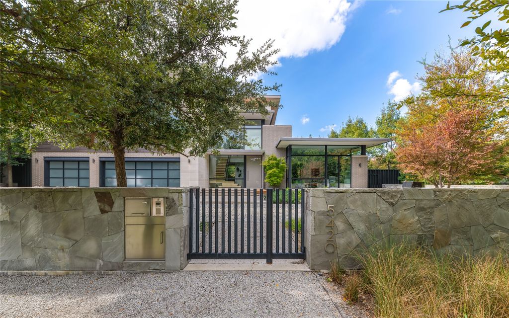5420 Surrey Circle, Dallas, TX 75209