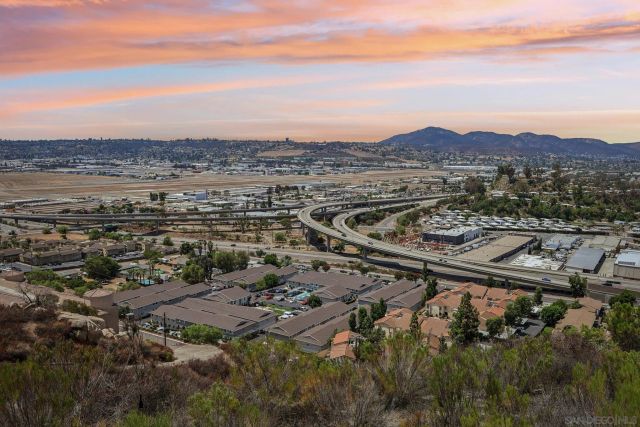 8731 Graves Ave Unit 32, Santee, CA 92071