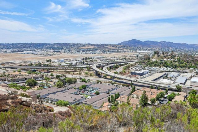 8731 Graves Ave Unit 32, Santee, CA 92071