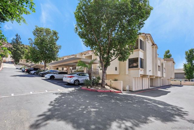 8731 Graves Ave Unit 32, Santee, CA 92071