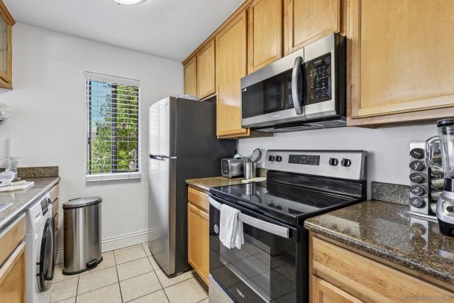 8731 Graves Ave Unit 32, Santee, CA 92071