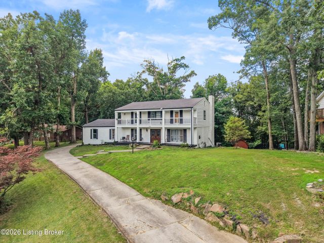 9108 Lakeridge Dr, Louisville, KY 40272