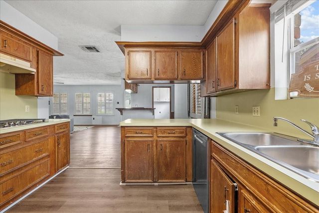 11423 Sagepark Drive, Houston, TX 77089