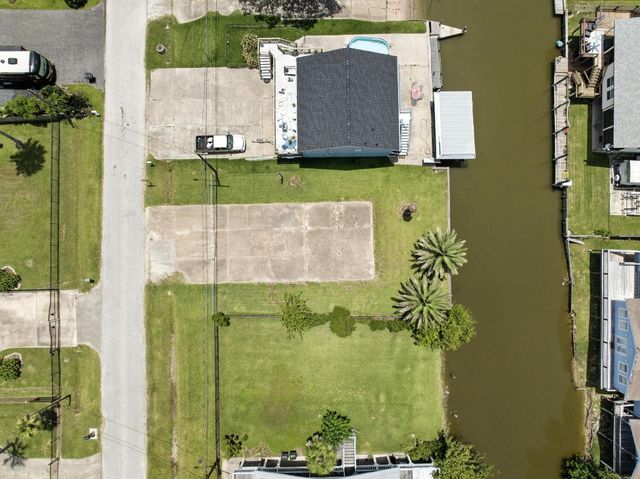1612 Dick Bay Drive, Dickinson, TX 77539