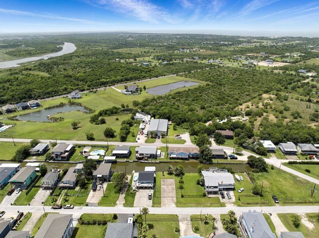 1612 Dick Bay Drive, Dickinson, TX 77539