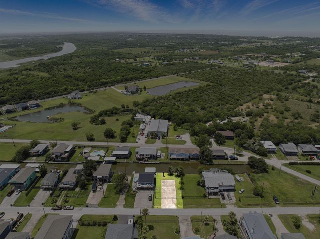 1612 Dick Bay Drive, Dickinson, TX 77539