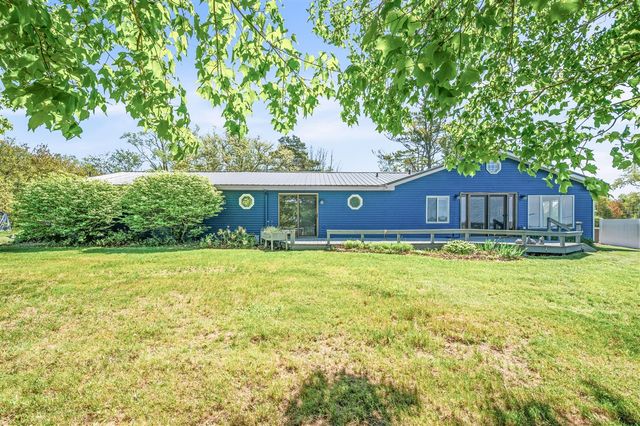 19454 E Chippewa Lake Drive, Chippewa Lake, MI 49320