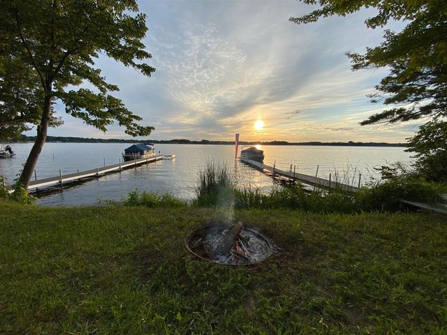 19454 E Chippewa Lake Drive, Chippewa Lake, MI 49320