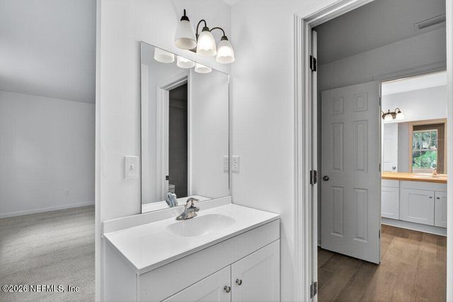 8207 KENSINGTON Square, Jacksonville, FL 32217