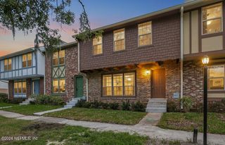 8207 KENSINGTON Square, Jacksonville, FL 32217