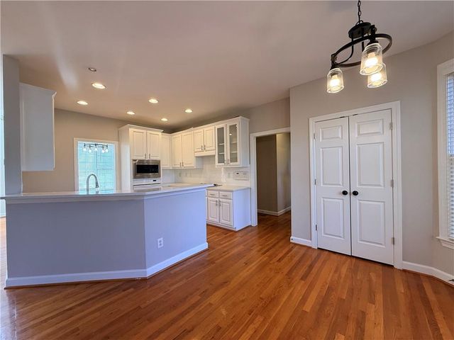 425 Arbor Creek Overlook, Roswell, GA 30076