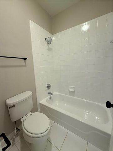 425 Arbor Creek Overlook, Roswell, GA 30076