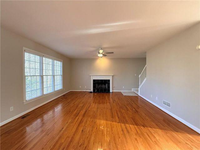 425 Arbor Creek Overlook, Roswell, GA 30076