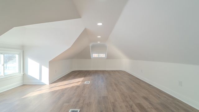 9801 S Exchange Avenue, Chicago, IL 60617