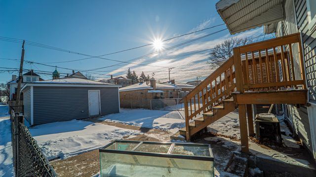 9801 S Exchange Avenue, Chicago, IL 60617