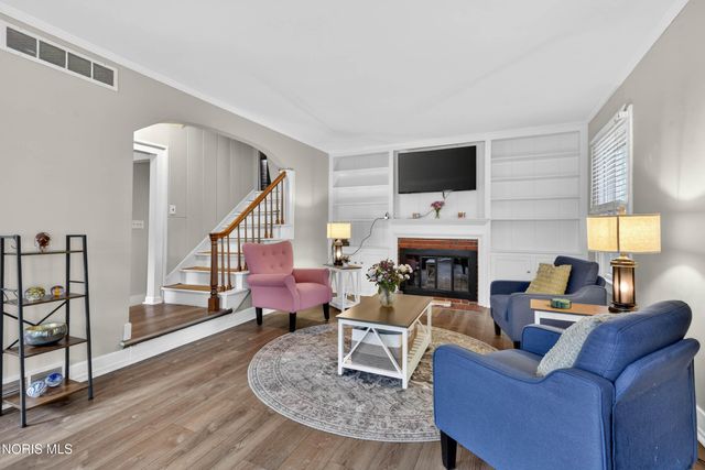 914 Michigan Avenue, Waterville, OH 43566