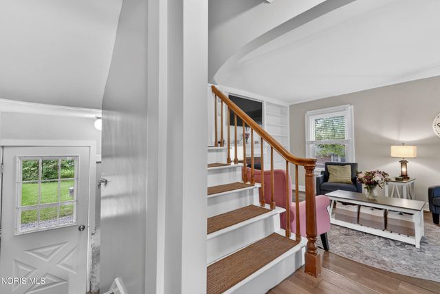 914 Michigan Avenue, Waterville, OH 43566