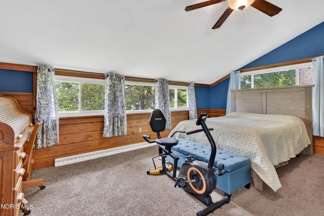 914 Michigan Avenue, Waterville, OH 43566