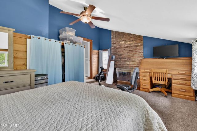 914 Michigan Avenue, Waterville, OH 43566
