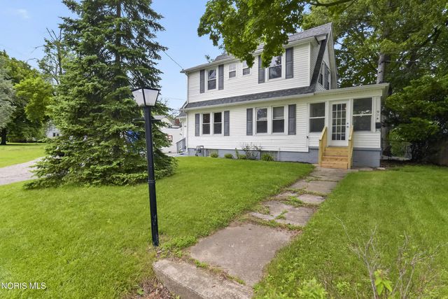 914 Michigan Avenue, Waterville, OH 43566