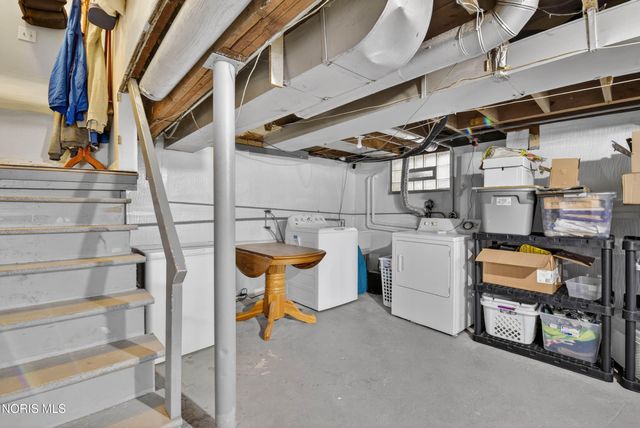 914 Michigan Avenue, Waterville, OH 43566