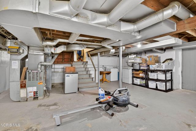 914 Michigan Avenue, Waterville, OH 43566