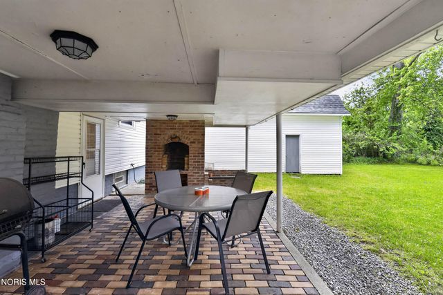 914 Michigan Avenue, Waterville, OH 43566