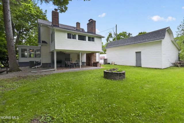 914 Michigan Avenue, Waterville, OH 43566
