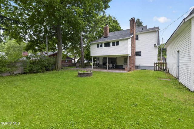 914 Michigan Avenue, Waterville, OH 43566