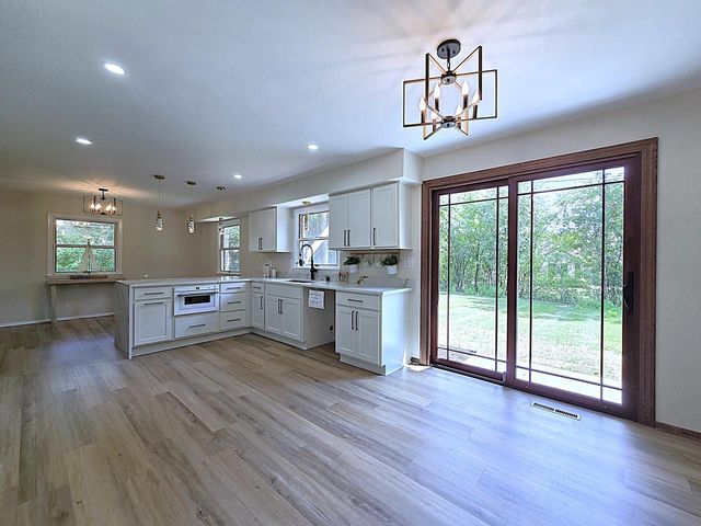 N85W17745 Ann AVENUE, Menomonee Falls, WI 53051
