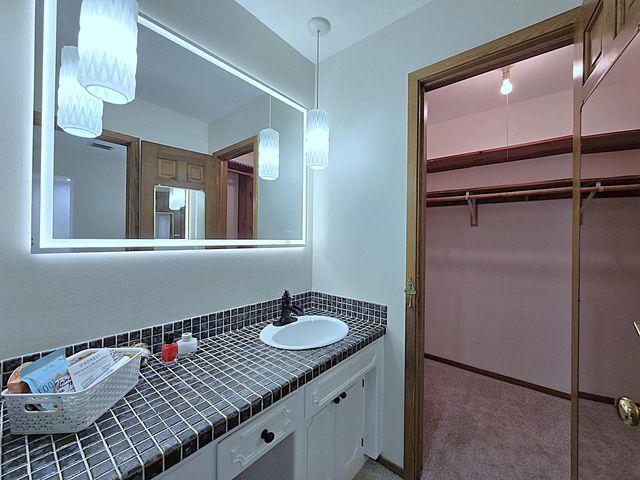 N85W17745 Ann AVENUE, Menomonee Falls, WI 53051