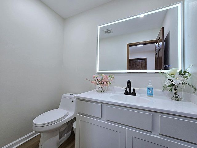 N85W17745 Ann AVENUE, Menomonee Falls, WI 53051