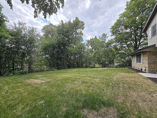 N85W17745 Ann AVENUE, Menomonee Falls, WI 53051