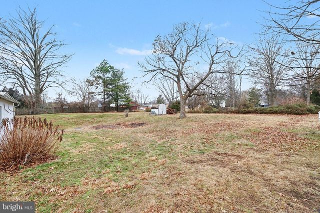 825 N LINCOLN ST, Duncannon, PA 17020