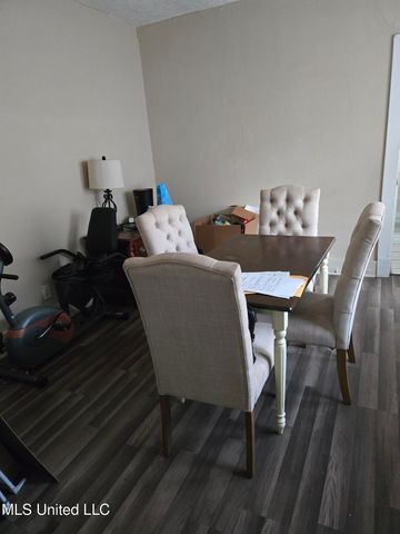 322 S Nearview Street, Jackson, MS 39202