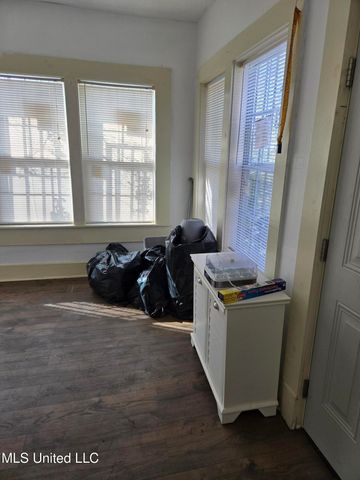 322 S Nearview Street, Jackson, MS 39202