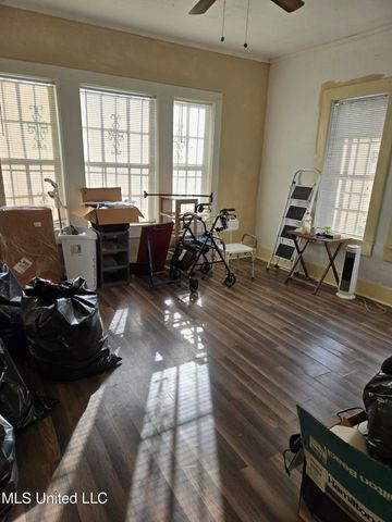 322 S Nearview Street, Jackson, MS 39202