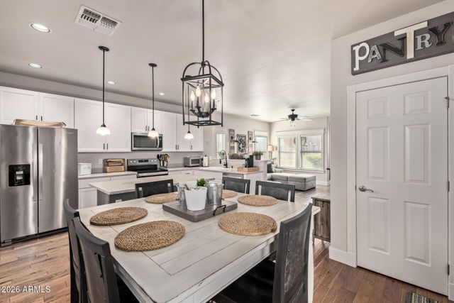 1168 E CANYON CREEK Drive, Gilbert, AZ 85295