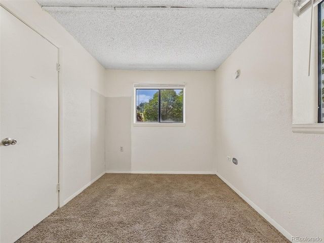 904 S Uravan St, Aurora, CO 80017