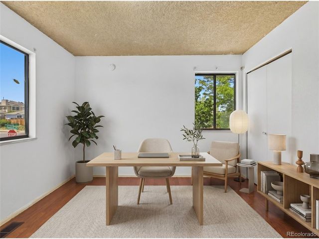 904 S Uravan St, Aurora, CO 80017