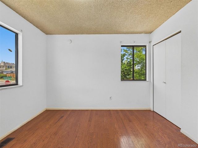 904 S Uravan St, Aurora, CO 80017