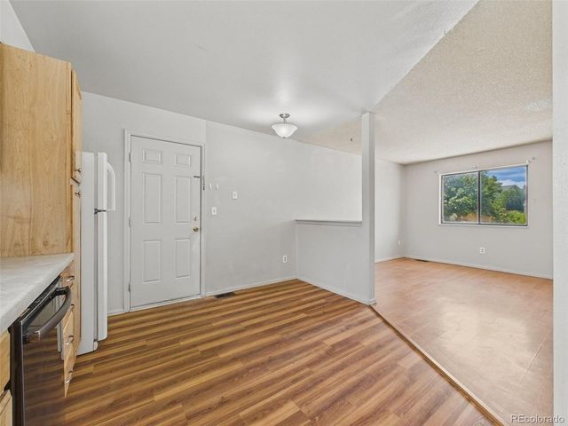 904 S Uravan St, Aurora, CO 80017