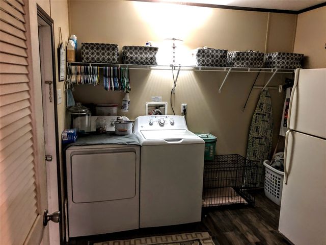 204 W Eaton Avenue, Graford, TX 76449