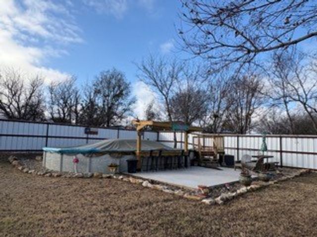 204 W Eaton Avenue, Graford, TX 76449