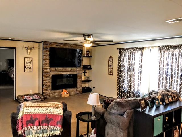 204 W Eaton Avenue, Graford, TX 76449