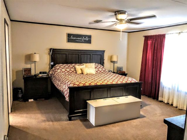 204 W Eaton Avenue, Graford, TX 76449