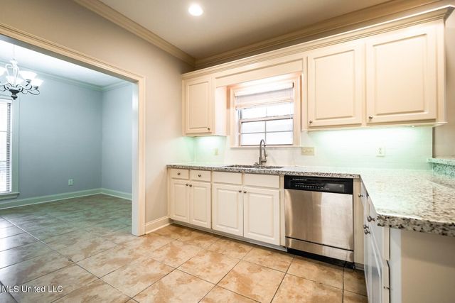 106 Wells Court, Canton, MS 39046