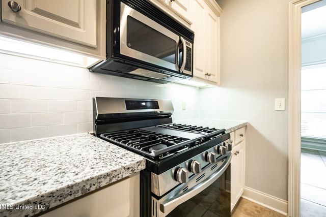 106 Wells Court, Canton, MS 39046