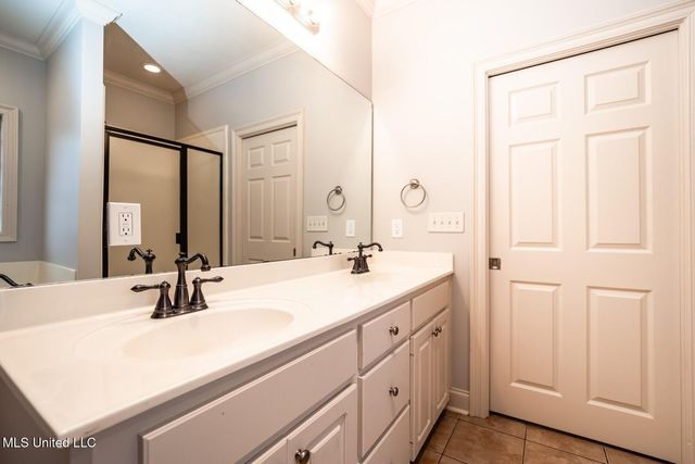 106 Wells Court, Canton, MS 39046